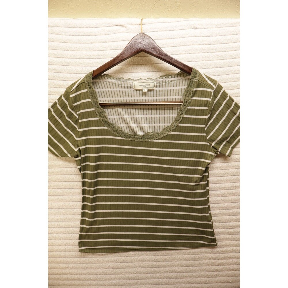 No Comment NY LA Green White Striped Top Size XL Casual Loungewear Special